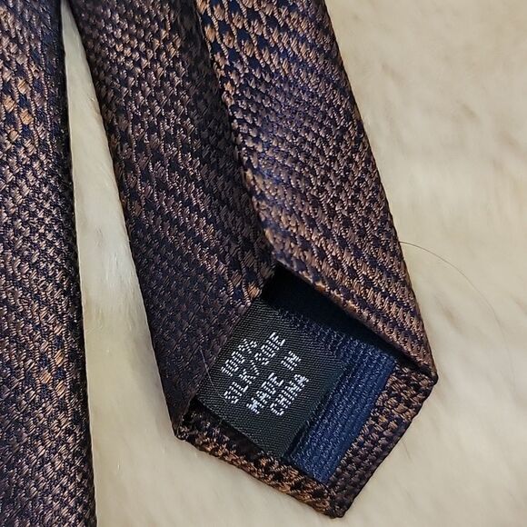 TWOāMICHAELĀ KORSā100%āSILKāTIES - Picture 4 of 5